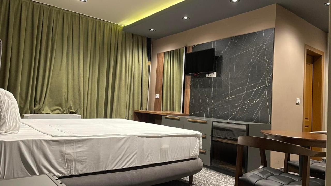 Hotel Emka เทโทโว ภายนอก รูปภาพ