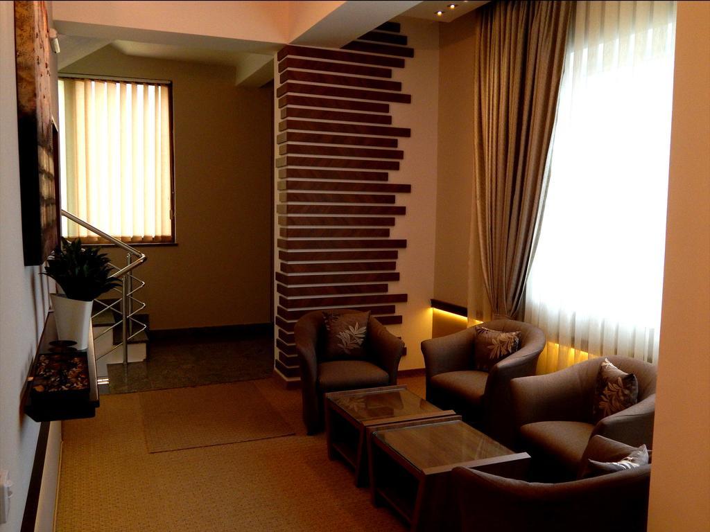 Hotel Emka เทโทโว ภายนอก รูปภาพ