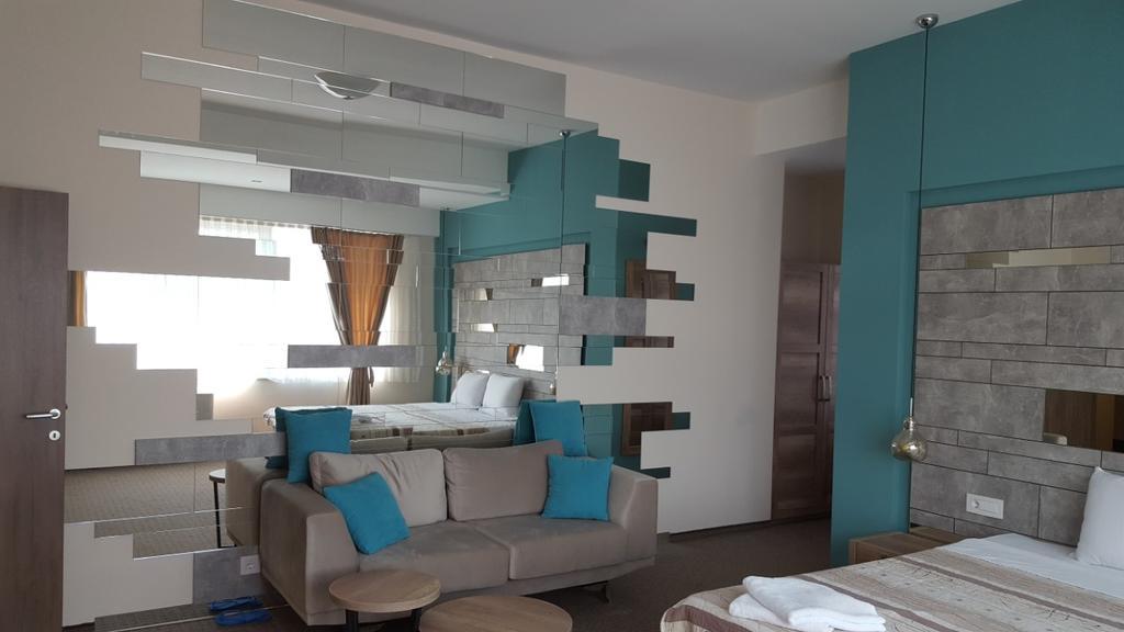 Hotel Emka เทโทโว ภายนอก รูปภาพ