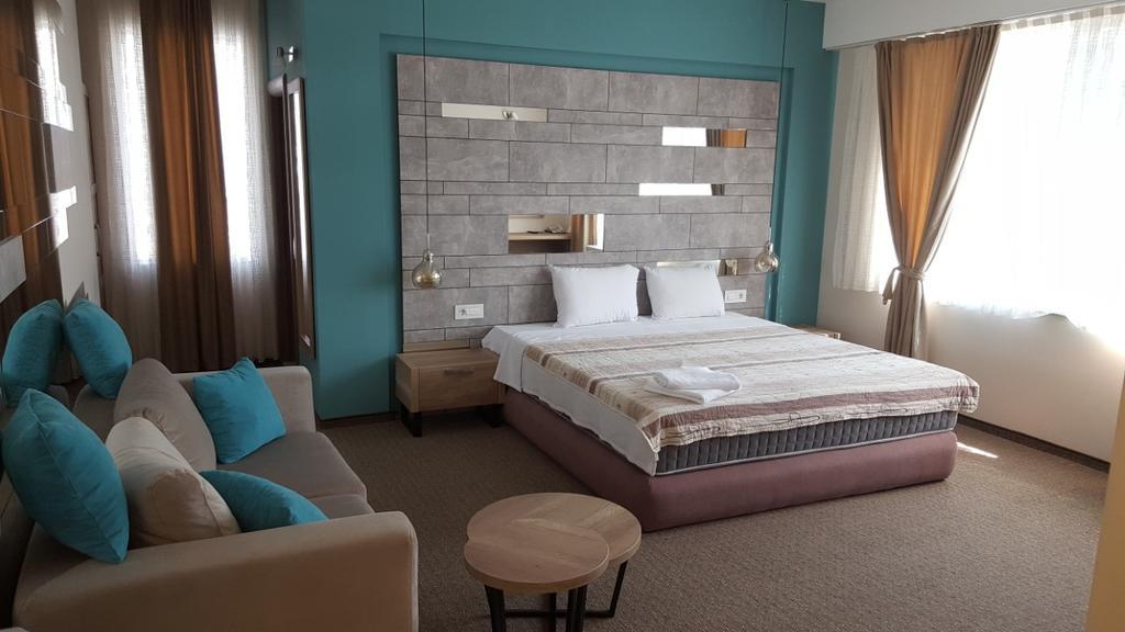 Hotel Emka เทโทโว ภายนอก รูปภาพ